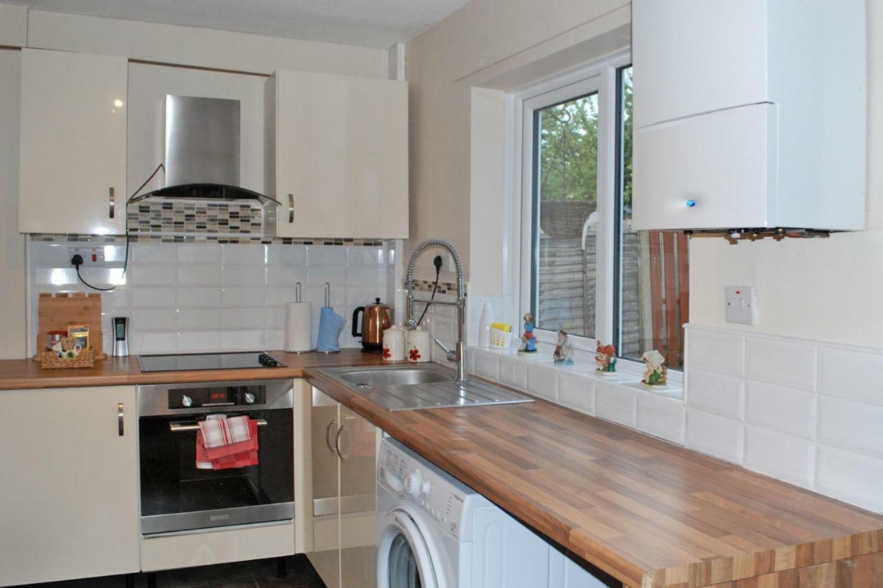 Millennium House Villa Nottingham Bagian luar foto